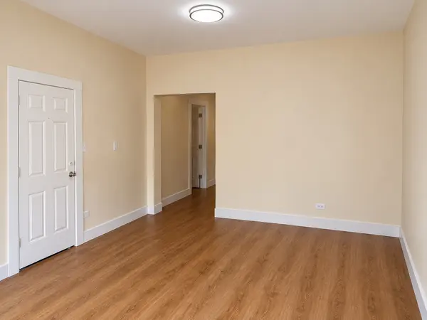 1325 S Sawyer AVE #1, Chicago, IL 60623