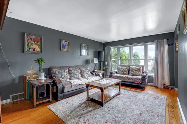 2632 N Merrimac AVE, Chicago, IL 60639