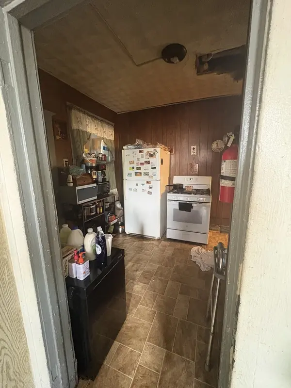 7158 S May ST, Chicago, IL 60621
