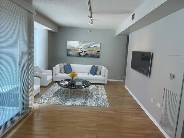 1720 Maple AVE #204, Evanston, IL 60201