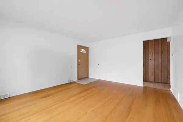 198 W Normandy DR, Chicago Heights, IL 60411