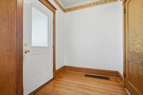 198 W First ST, El Paso, IL 61738