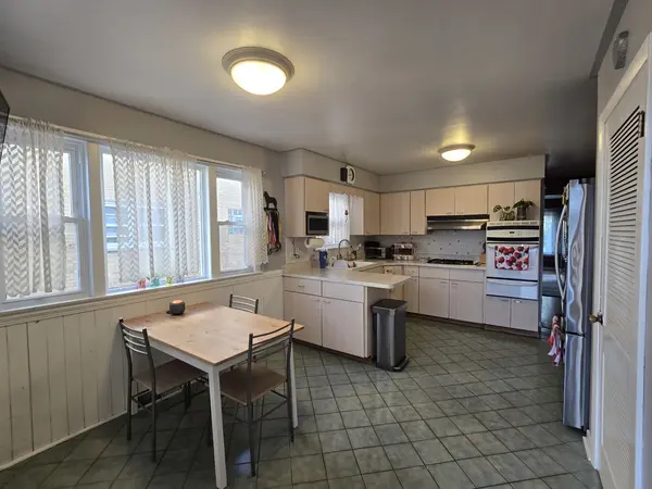 6134 W Leland AVE, Chicago, IL 60630