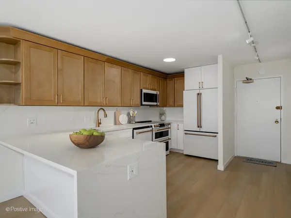 5415 N Sheridan RD #5015, Chicago, IL 60640
