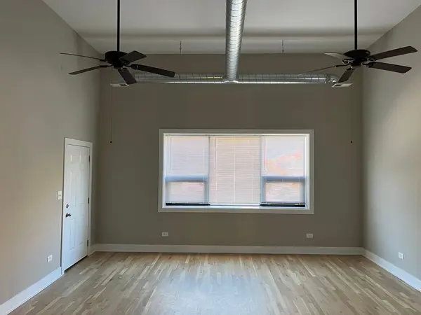 1753 W Augusta AVE #1F, Chicago, IL 60622