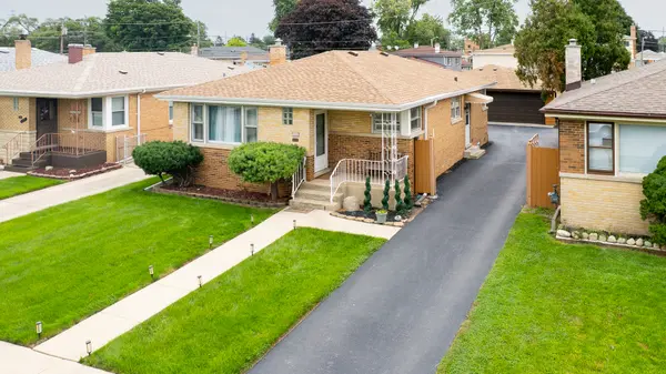 3521 Sarah ST, Franklin Park, IL 60131