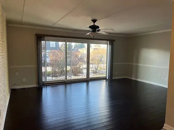 1125 Royal Saint George DR #102, Naperville, IL 60563