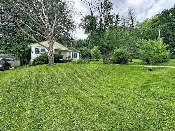 245 Mansur AVE, Carbon Cliff, IL 61239