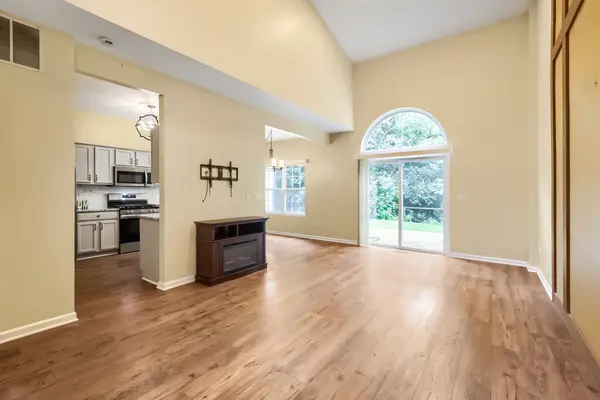 4157 Oak Tree LN, Plainfield, IL 60586