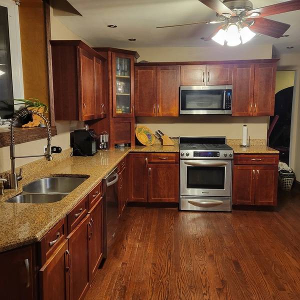 7230 S Luella AVE, Chicago, IL 60649