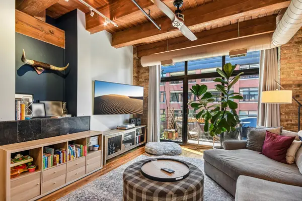 520 W Huron ST #414, Chicago, IL 60654