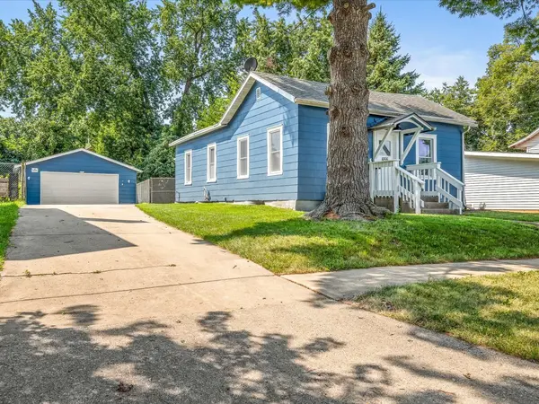 655 W Clark ST, Freeport, IL 61032