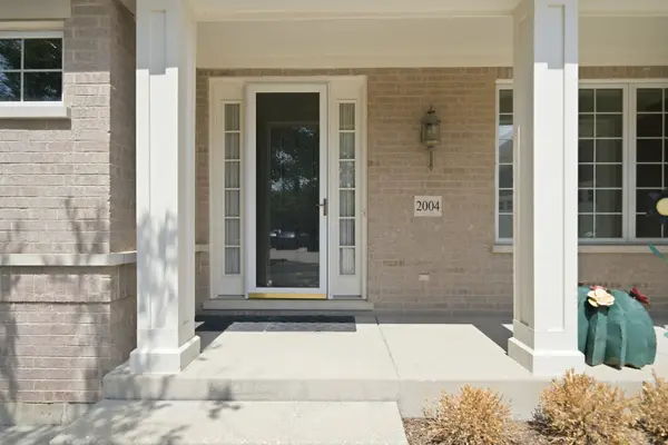 2004 Claridge CT, Northbrook, IL 60062