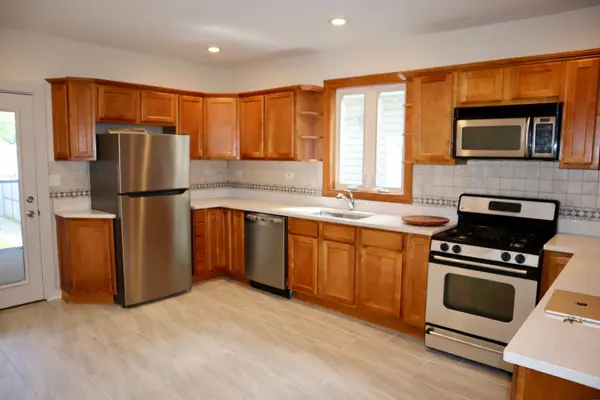 2125 N Mulligan AVE, Chicago, IL 60639