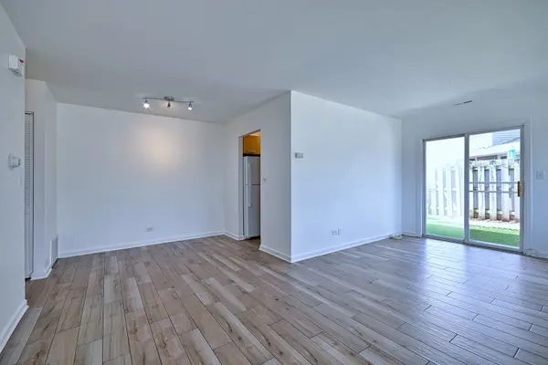 1409 FREMONT DR #NONE, Hanover Park, IL 60133