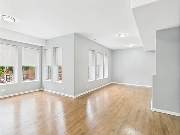 1729 E 67th ST #2E, Chicago, IL 60649