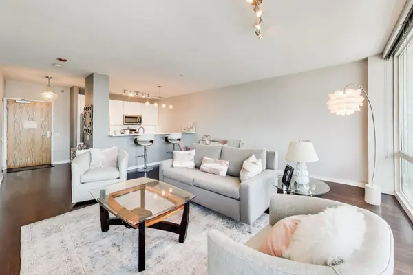 757 N Orleans ST #1105, Chicago, IL 60654