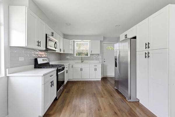 7836 S Kedvale AVE, Chicago, IL 60652