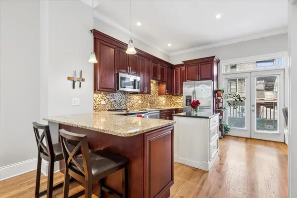 Address not disclosed, Chicago, IL 60607