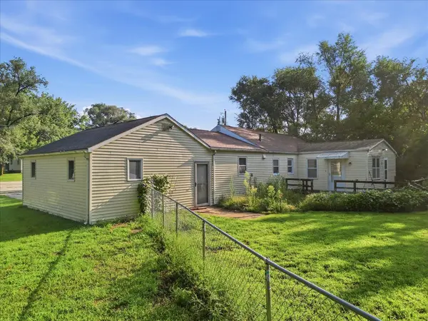 10464 Two Mile RD, Thomson, IL 61285