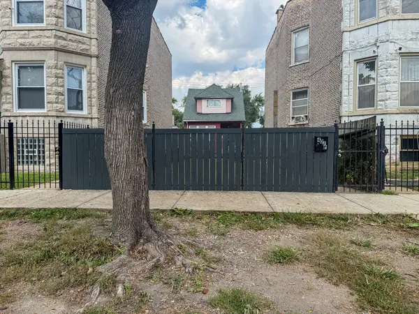 4028 W wilcox ST, Chicago, IL 60624