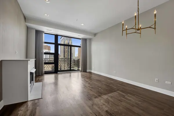 101 W Superior ST #1202, Chicago, IL 60654