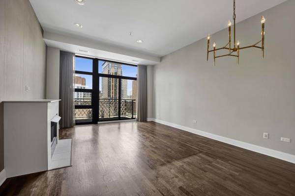 101 W Superior ST #1202, Chicago, IL 60654