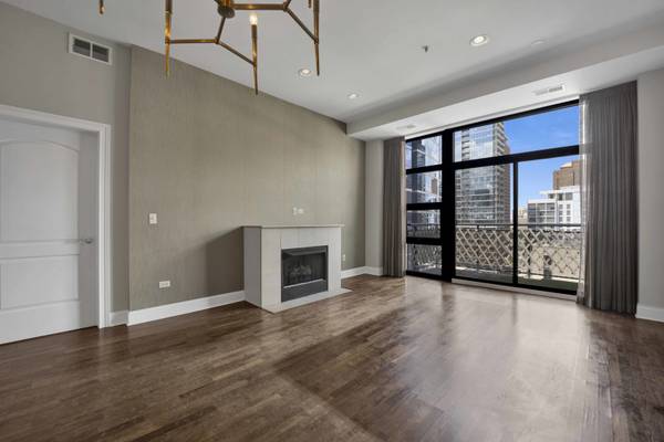 101 W Superior ST #1202, Chicago, IL 60654