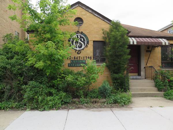 6027 W Addison ST, Chicago, IL 60634