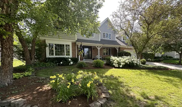 2324 Kalamazoo DR, Naperville, IL 60565