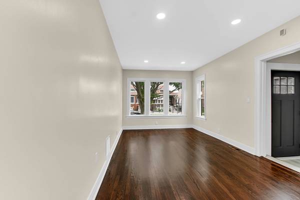 6543 S Francisco AVE, Chicago, IL 60629