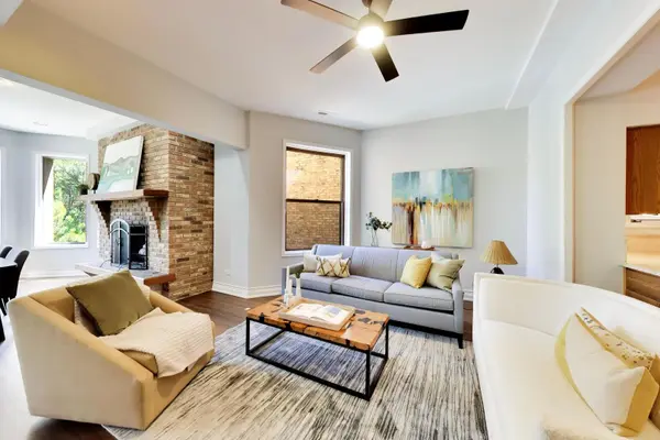 3810 N Fremont ST #2B, Chicago, IL 60613