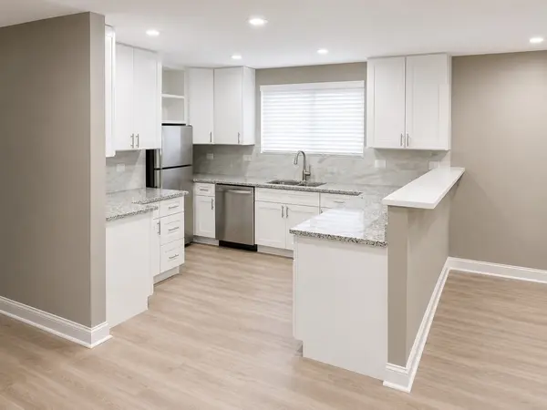 10140 S La Salle ST, Chicago, IL 60628