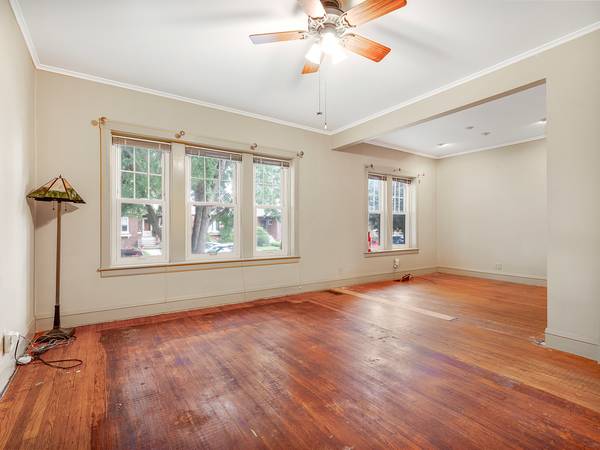 6118 W Grace ST, Chicago, IL 60634
