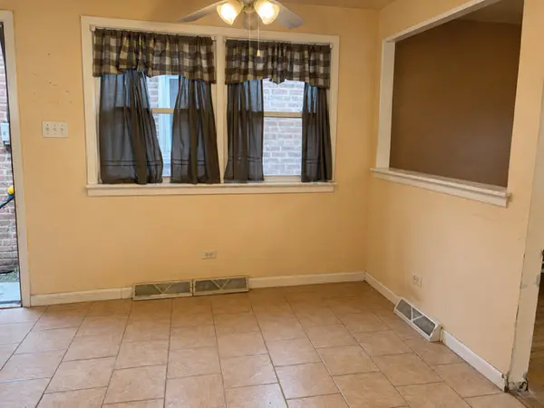 11329 S Green Bay AVE, Chicago, IL 60617