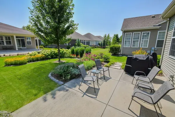 2612 Drexel DR, Naperville, IL 60564