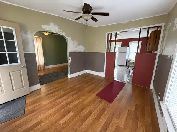 714 E 8th ST, Kewanee, IL 61443