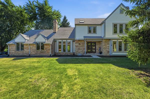 7711 Dairy LN, Lakewood, IL 60014