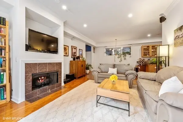 1429 N Wells ST #205, Chicago, IL 60610