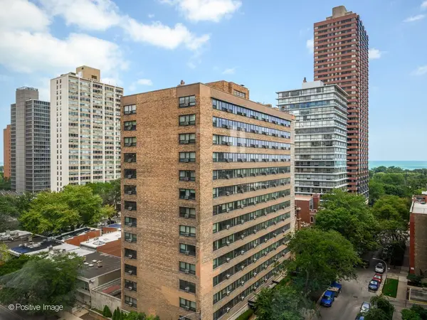 2930 N Sheridan RD #1107, Chicago, IL 60657