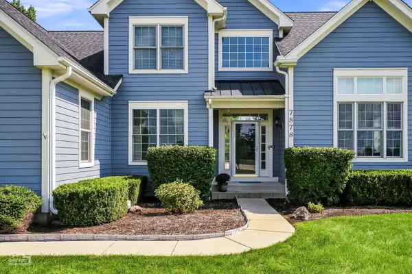 7878 Redtail DR, Crystal Lake, IL 60014