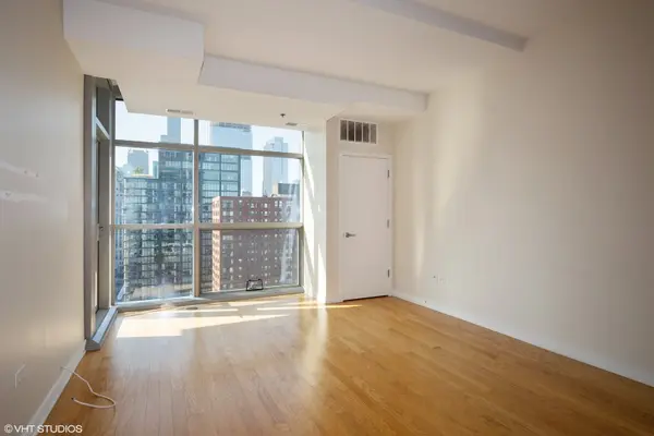 303 W OHIO ST #2004, Chicago, IL 60654