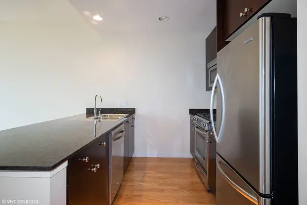 303 W OHIO ST #2004, Chicago, IL 60654