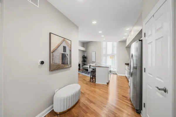 3250 N Lincoln AVE #C, Chicago, IL 60657