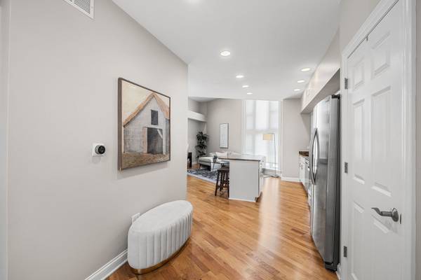 3250 N Lincoln AVE #C, Chicago, IL 60657