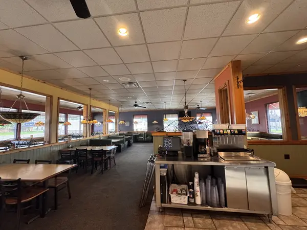 2404 16th ST, Moline, IL 61265