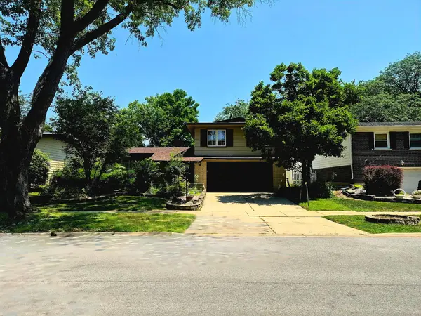 411 N Illinois AVE, Glenwood, IL 60425