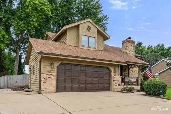 307 Woodworth ST, Yorkville, IL 60560