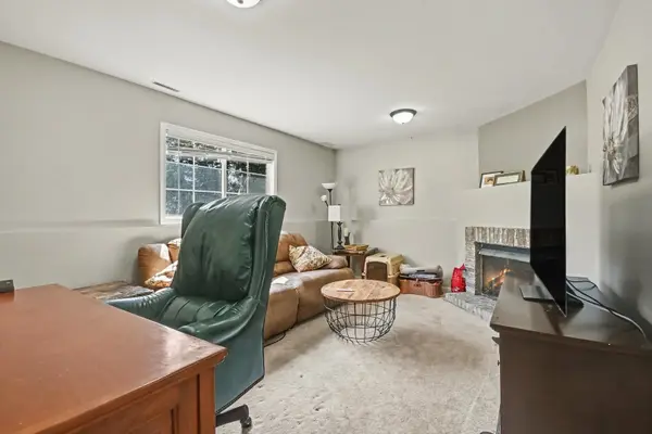 40020 N Adelphi AVE, Beach Park, IL 60099
