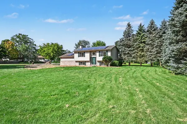 40020 N Adelphi AVE, Beach Park, IL 60099